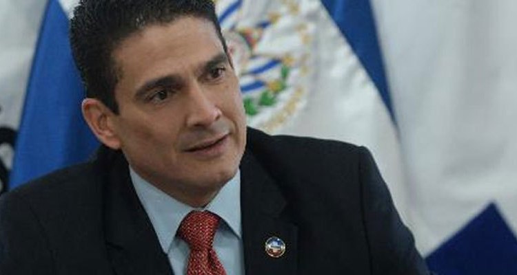 Presentan aviso penal contra Roberto d’Aubuisson por incumplir orden judicial de reinstalo de trabajadores presentan-aviso-penal-contra-roberto-daubuisson-por-incumplir-orden-judicial-de-reinstalo-de-trabajadores